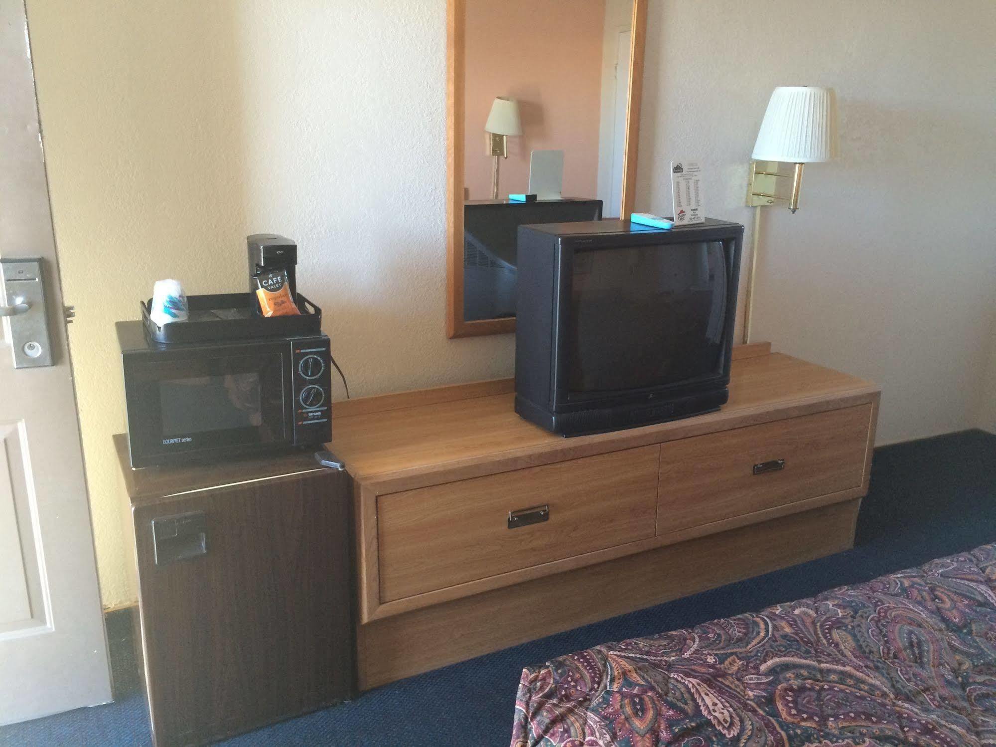 Almara Inn Tucumcari Bagian luar foto